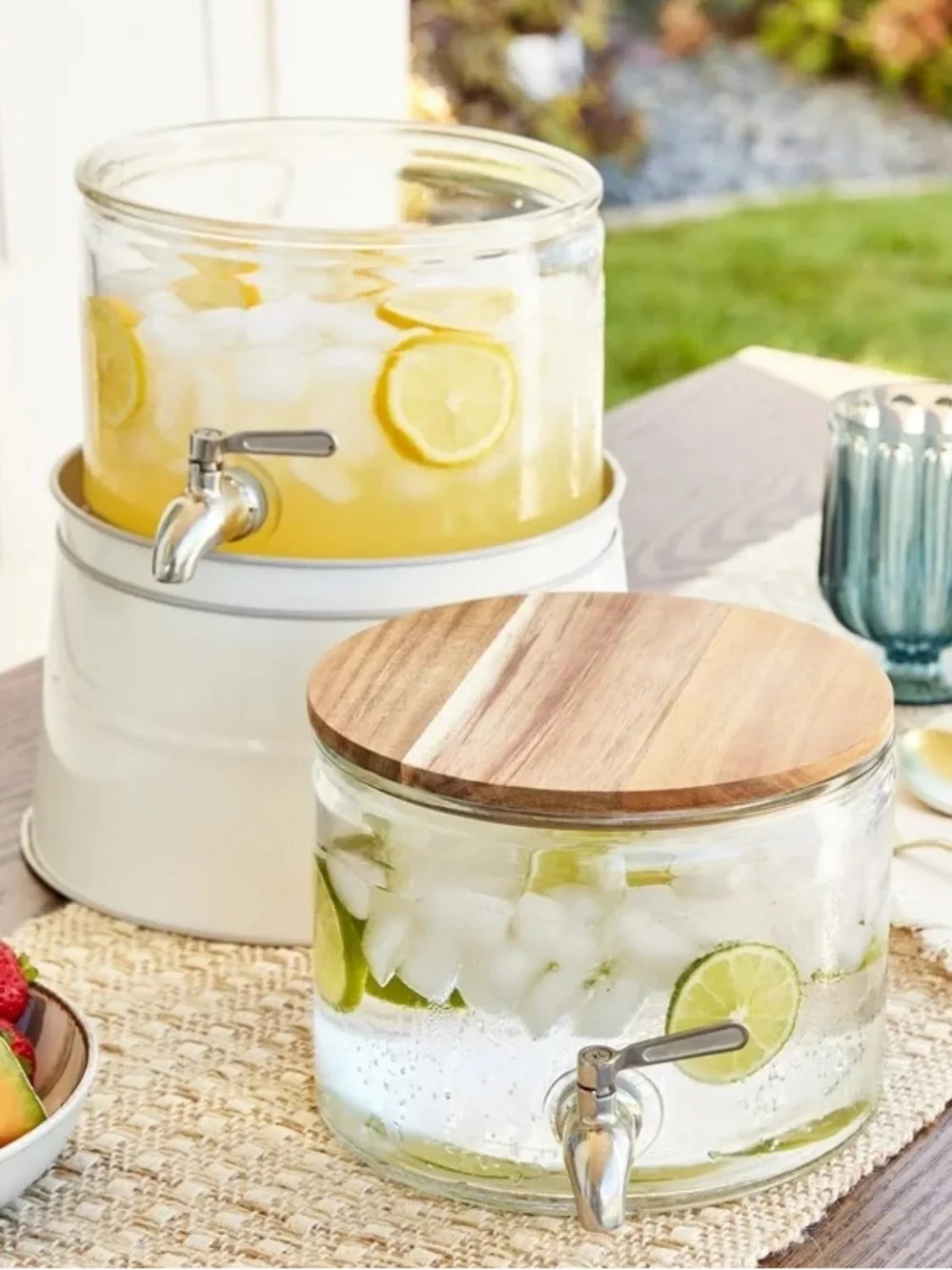 BETTER HOMES & GARDENS NWT 240oz Stacking Glass Beverage Dispenser Acacia Lid